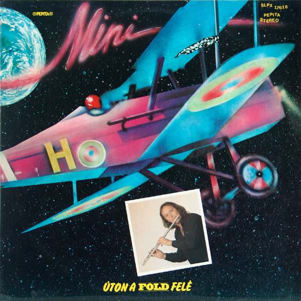 Mini - Úton A Föld Felé (1979).jpg