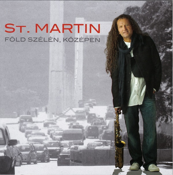 St. Martin - Föld szélén, közepén (2010).jpg