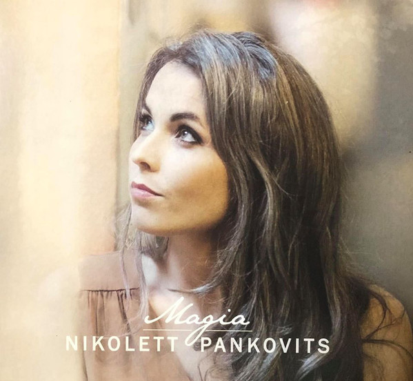 Nikolett Pankovits - Magia (2016).jpg
